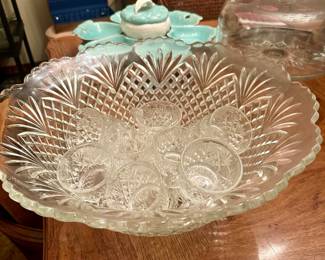 Smith Glass “Pineapple” Flared Punch Bowl & 15 Cups