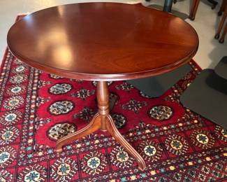 19. Bombay Company Tilt Top Table (19" x 14" x 21")