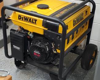 Dewalt Generator with  Honda Motor