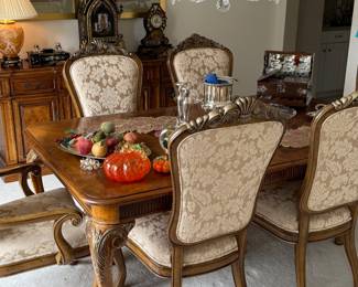 Drexel Heritage Solid Wood Dining Table