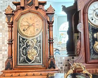 E. Ingraham Parlor Mantel Clock 1880s