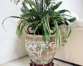 Chinese Famille Rose Fishbowl Planter