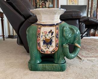 Regency Ceramic Green Elephant Stand