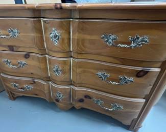 190. Ethan Allen Country French Style 3 Drawer Dresser (52" x 20" x 34")