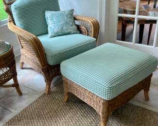 96. 4 pc Vintage Wicker Set, Arm Chair (34" x 31" x 34") and Ottoman (25" x 21" x 17") Side Table (20" x 27" x 22") Love Seat (57" x 32" x 34")
