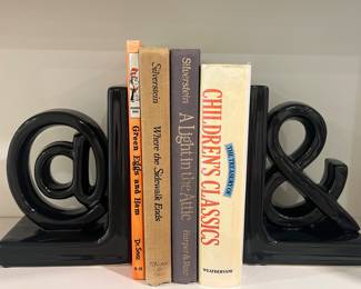 183. Ampersand and @ Bookends