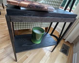 78. Bassett Furniture Side Table (24" x 12" x 25.5")