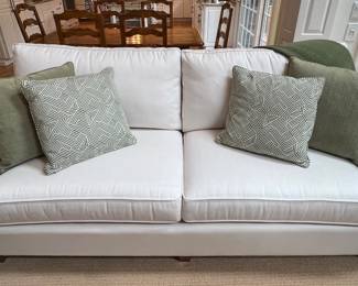 68. Bassett 2 Cushion Sofa (84" x 36" x 40")