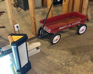 Work light and wagon, located in basement 