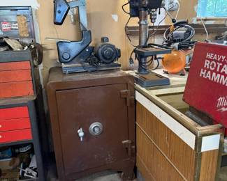 Vintage 1950's Era Safe