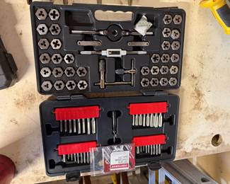 NEW Craftsman SAE Tap & Die Set