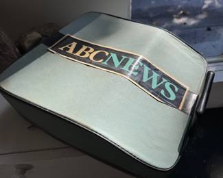 ABC NEWS Journalist Jim Wooten's Personal Olivetti Lettera32 Typewriter