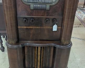 RCA Victor Floor Model Radio