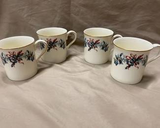 4-Lenox Winter Greetings Accent Mugs 