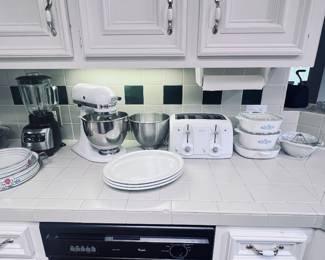 Variety Of Kitchen Appliances