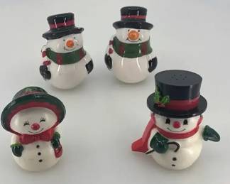 Classic Christmas Snowman Tabletop Salt and Pepper Shakers 2 Pairs  4 Items Total