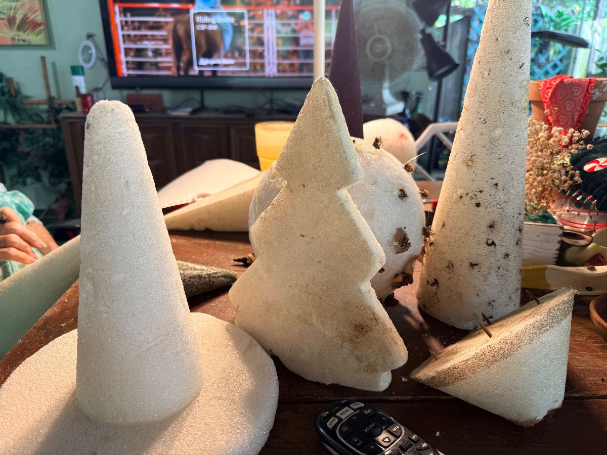 Styrofoam pieces for crafters