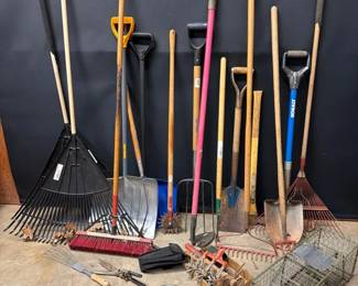 Outdoor Yard Tool Lot