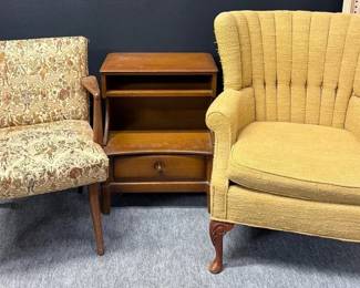 Mid Century Modern Chairs And End Table