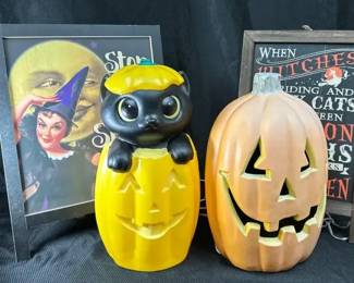 Halloween Blow Molds Stand Up Signs