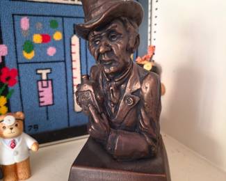 small bust