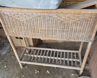 wicker planter