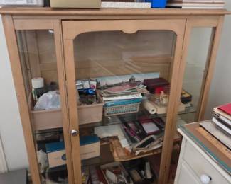display cabinet