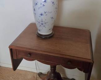 antique lamp table
