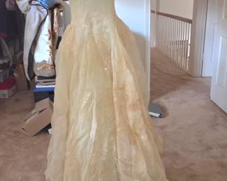 vintage lace wedding dress, has issues but great for repurposing