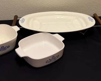 Corning Ware Blue Cornflower Plater with Stand More