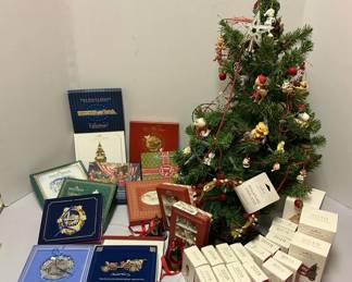White House Christmas Ornaments More