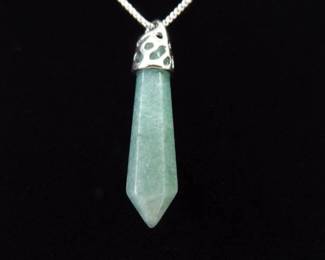 .925 Sterling Silver Green Jade Healing Crystal Pendant Necklace