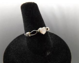 .925 Sterling Silver Inlayed Mother of Pearl Heart Ring Size 7