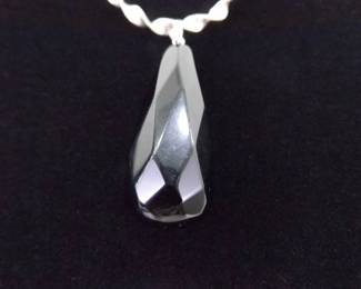 .925 Sterling Silver Larger Faceted Onyx Pendant Twisted Snake Link Necklace