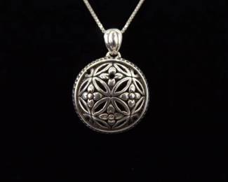 .925 Sterling Silver Flower Pendant Necklace