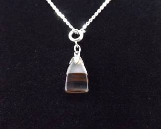 .925 Sterling Silver Agate Cabochon Pendant Necklace