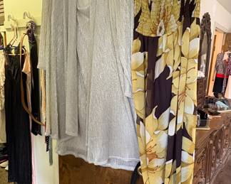 LADIES CLOTHING