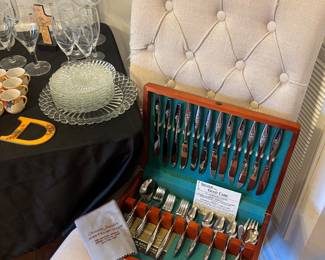FORMAL FLATWARE 