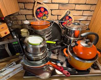 COOKWARE & BAKEWARE