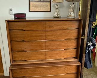 VINTAGE MCM KENT COFFEY BUREAU