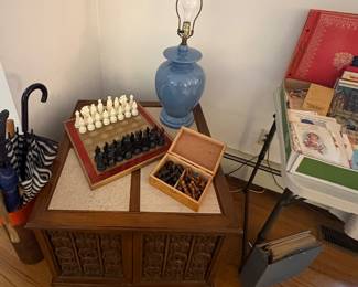 STORAGE END TABLE