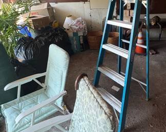 LAWN CHAIRS