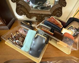 WALLETS & ACCESSORIES 