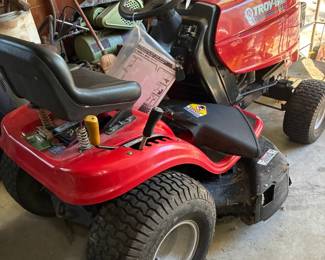 Great well maintained Troy Built Mower