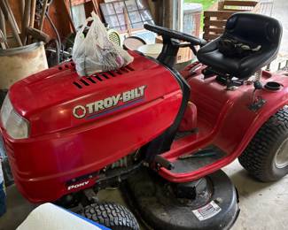 Troy Bilt riding mower Works, runs well