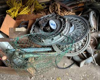 Ford hubcaps