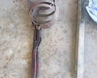 Piston ring compressor + wire brush — $10