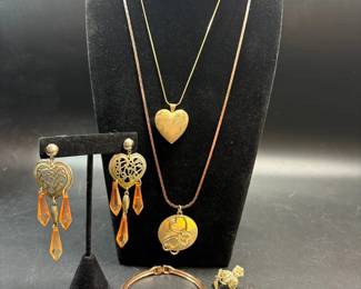 Jewelry Lot: Heart Themed