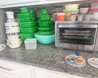 Large Collection of Vintage Tupperware – Bowls, Storage Containers, Canisters & Kitchenware