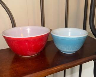 Vintage pyrex